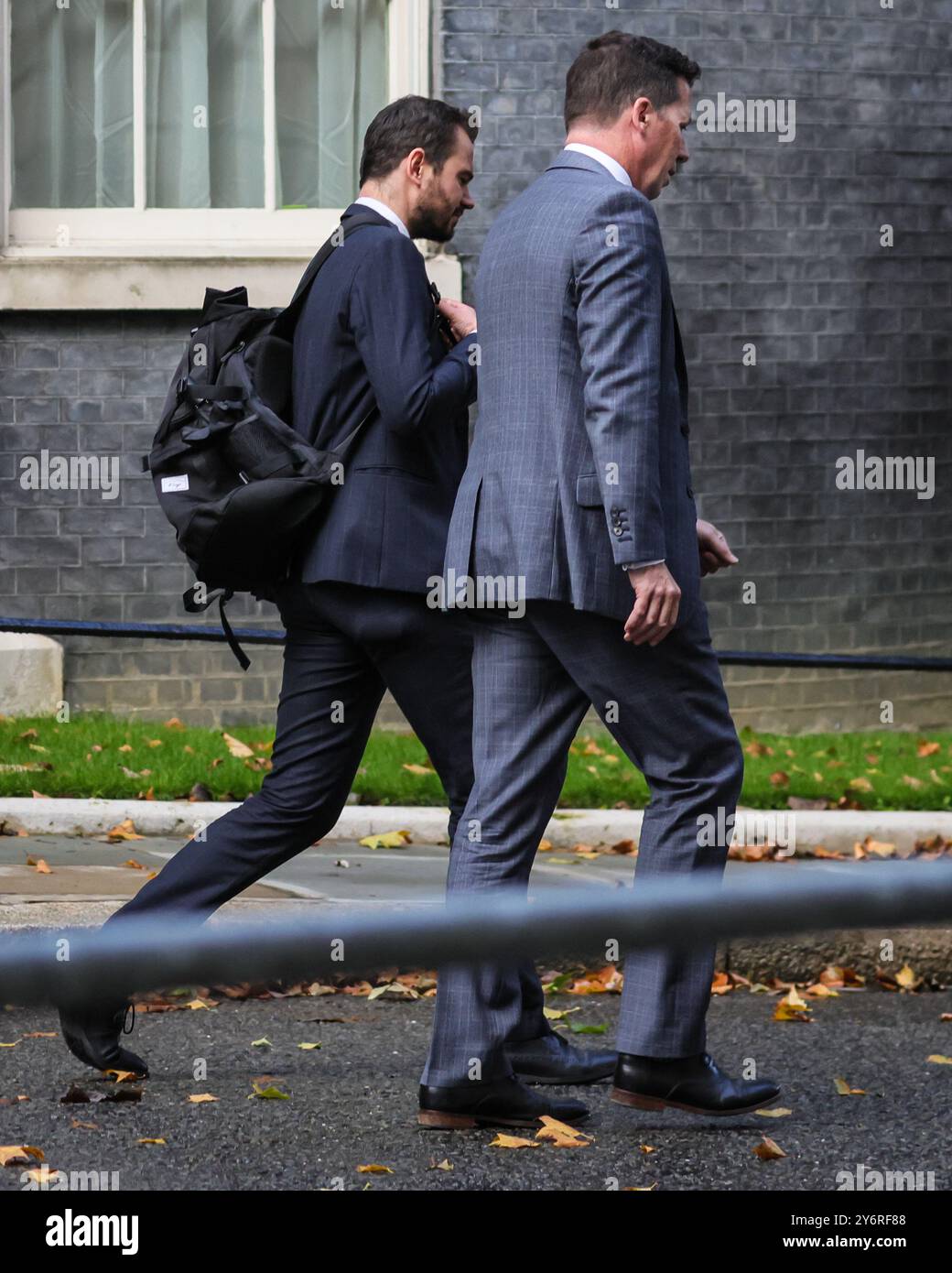 Londra, Regno Unito. 26 settembre 2024. James Timpson Ministro di Stato per le prigioni, la libertà vigilata e la riduzione dei reati, esce oggi pomeriggio al 10 di Downing Street. Oltre 1000 prigionieri sono stati rilasciati dalle carceri in Inghilterra e Galles il 10 settembre per ridurre il sovraffollamento, ma ieri è emerso che più di 30 sono stati rilasciati in modo scorretto nel programma di rilascio anticipato. Credito: Imageplotter/EMPICS/Alamy Live News Foto Stock