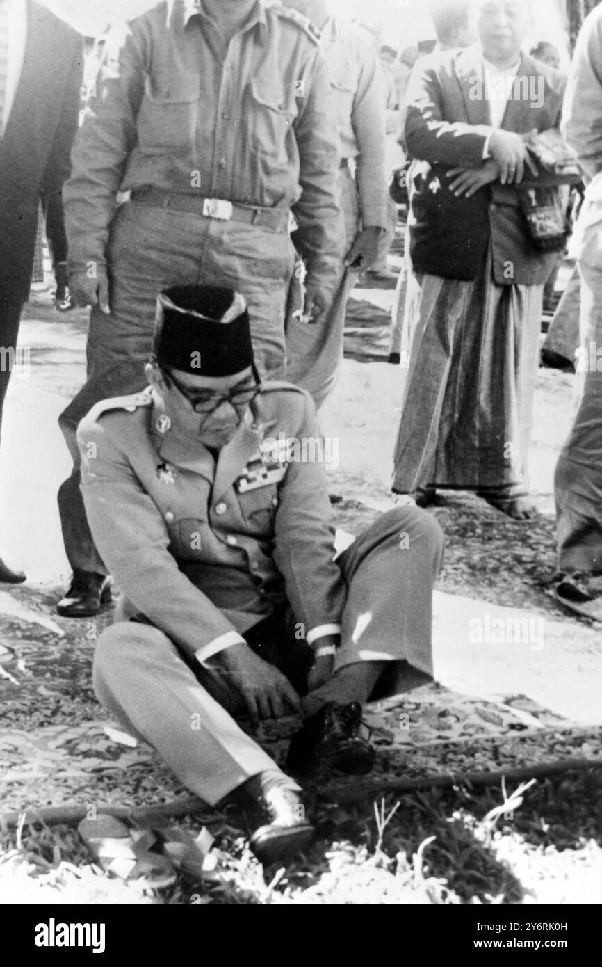 PRESIDENTE INDONESIANO SUKARNO A GIACARTA 15 MARZO 1962 Foto Stock