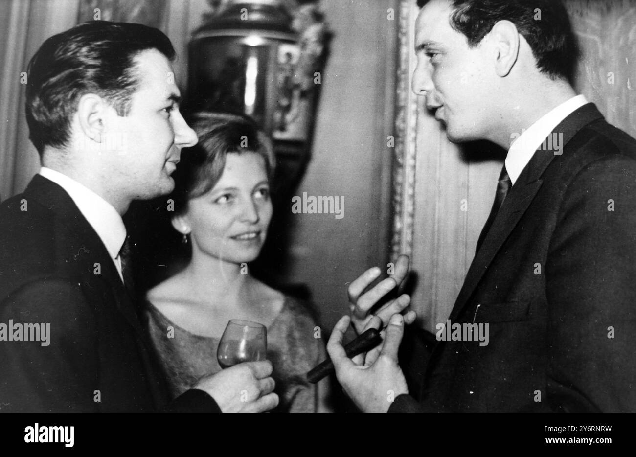 ANATOLIJ GROMYKO ALLA RECEPTION CON ADDEBITO CUBANO D'AFFAIRE DOM MANUEL STOLIK NOVYGROD / 24 FEBBRAIO 1962 Foto Stock