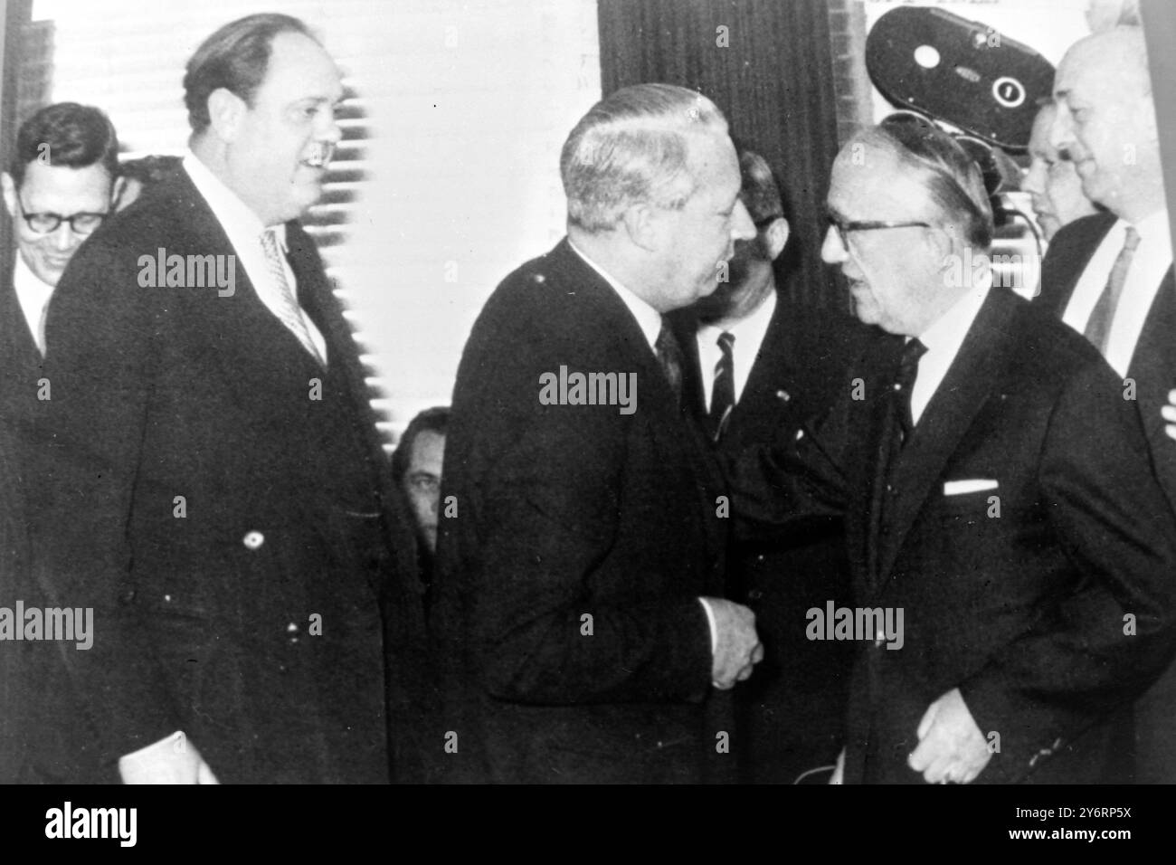 EDWARD HEATH, HALLSTEIN & CHRISOPHER SOAMES AI COLLOQUI CEE DEL MERCATO COMUNE A BRUXELLES / 22 FEBBRAIO 1962 Foto Stock