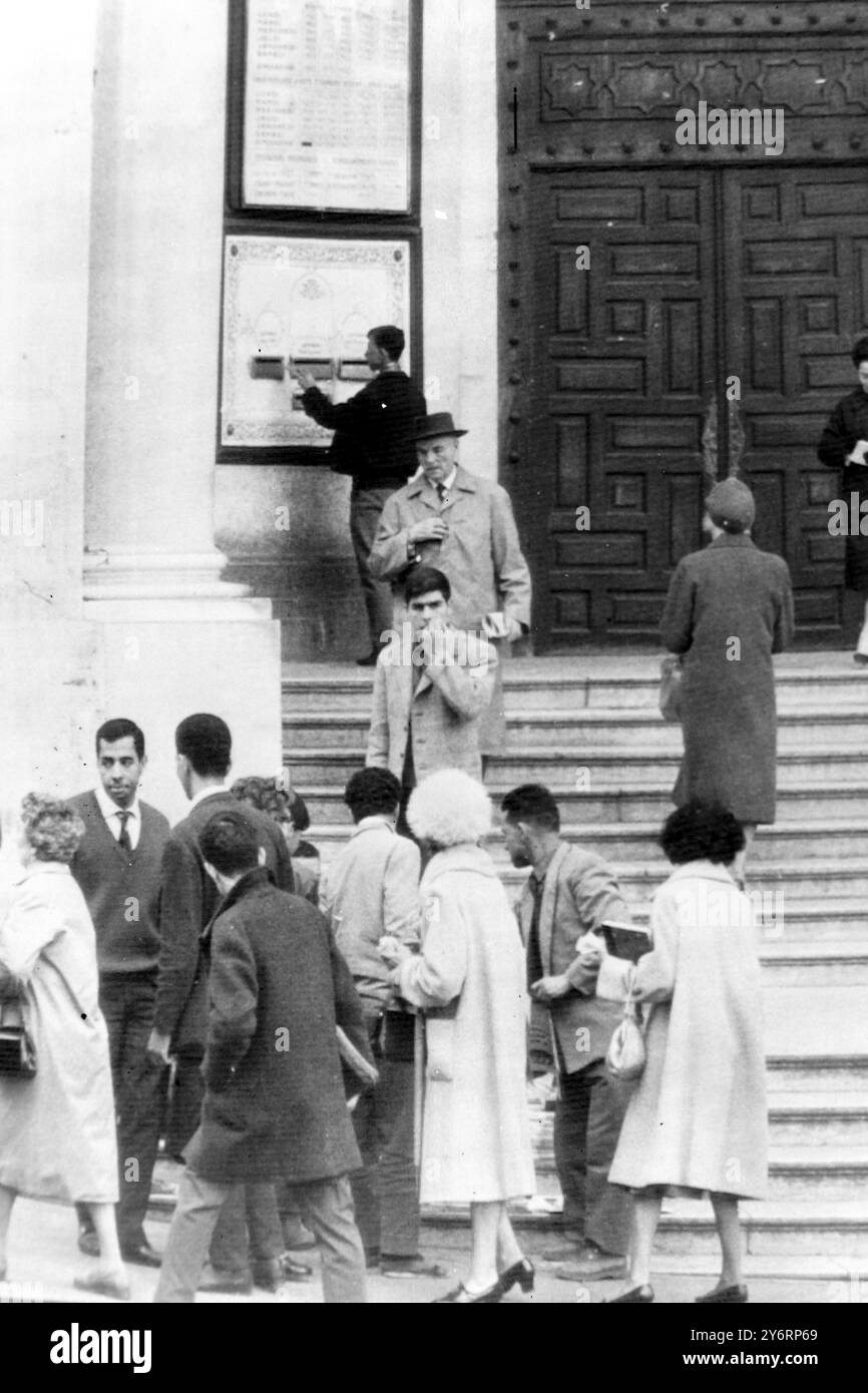 SCIOPERO POSTALE DI ALGERI DOPO LA MORTE DEI POSTINI 22 FEBBRAIO 1962 Foto Stock