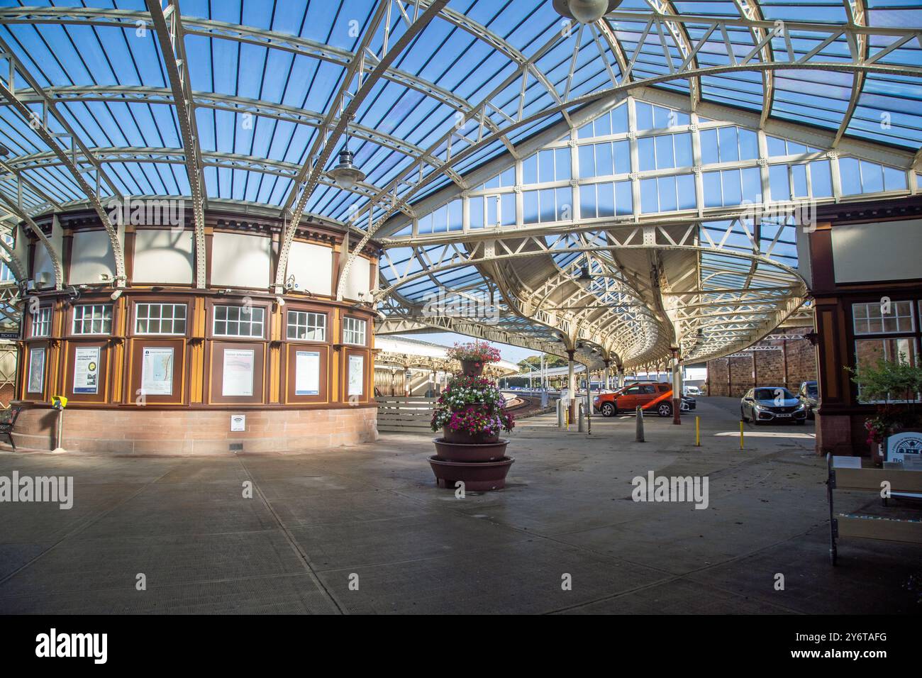 Wemyss Bay, Bute, Argyll & Bute, Scozia, 18 settembre, 2024, i viaggiatori a Bute possono arrivare dalla stazione ferroviaria vittoriana/terminal dei traghetti. Foto Stock