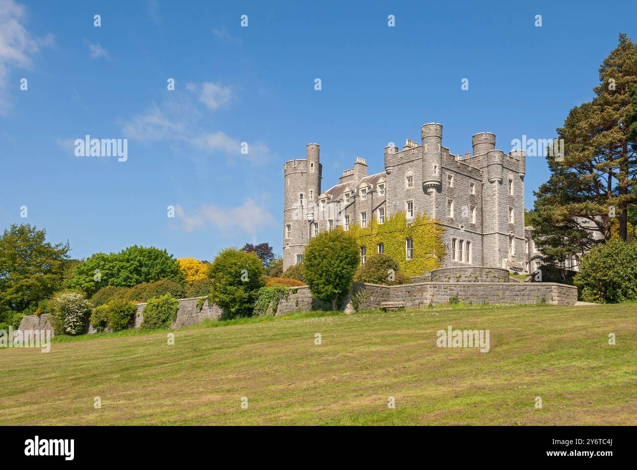 Irlanda del Nord la contea di Down Castlewellan Forest Park e Castello Foto Stock