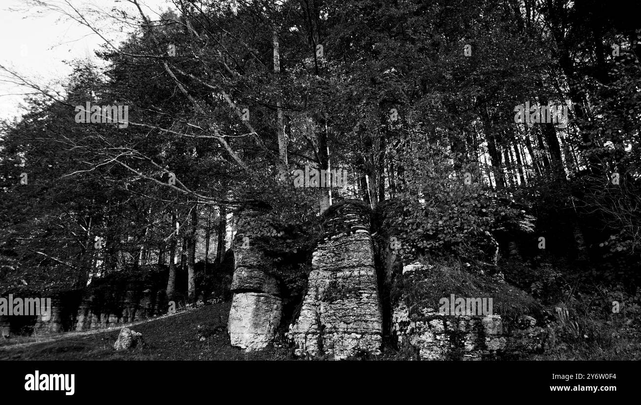 Valle delle Sfingi. Paesaggio autunnale. Velo Veronese. Provincia di Verona. Veneto, Italia Foto Stock