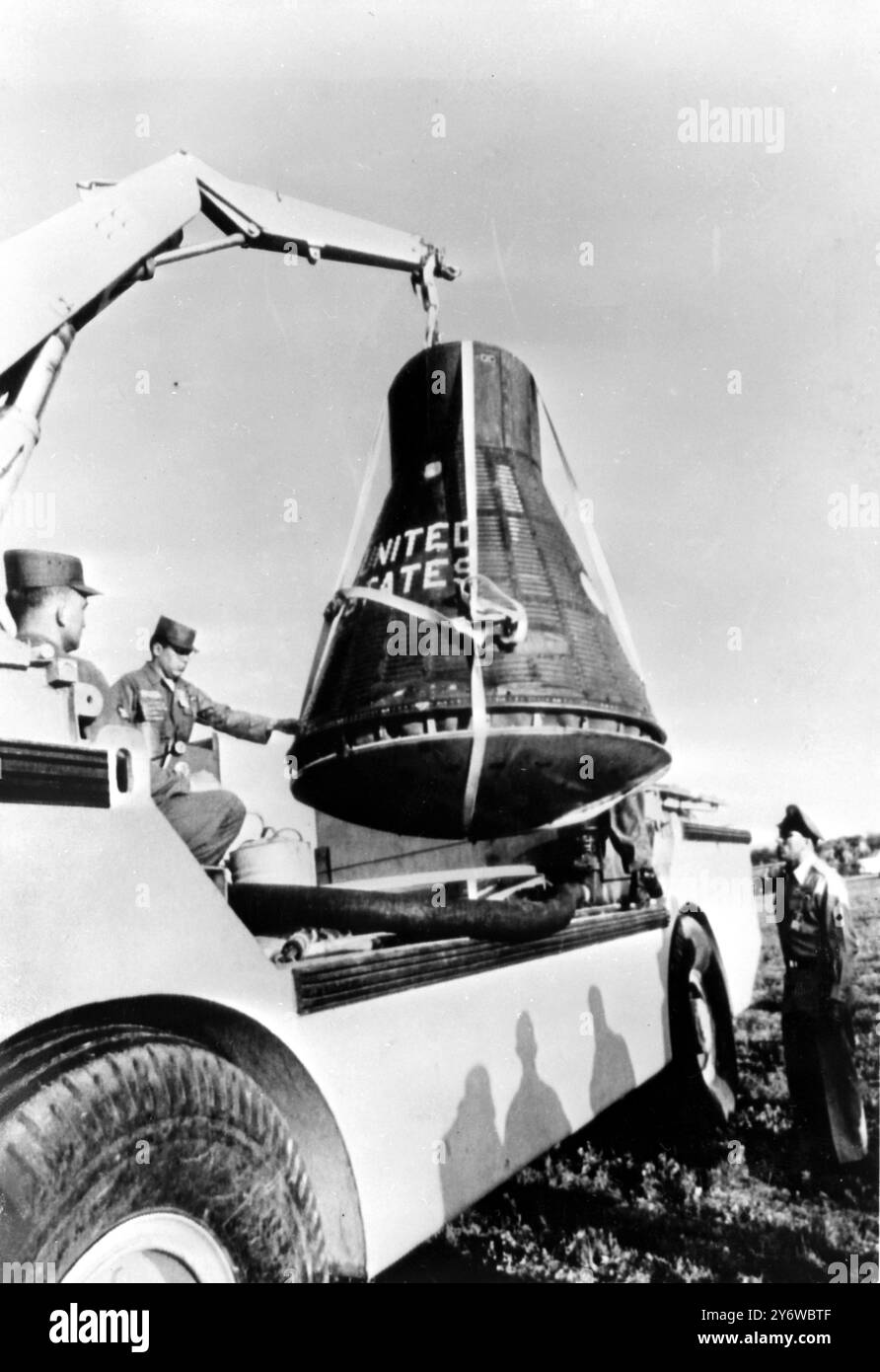 ASTRONAUTA ALAN B SHEPARD PORTAEREI STATUNITENSE LAKE CHAMPLAIN 5 MAGGIO 1961 Foto Stock