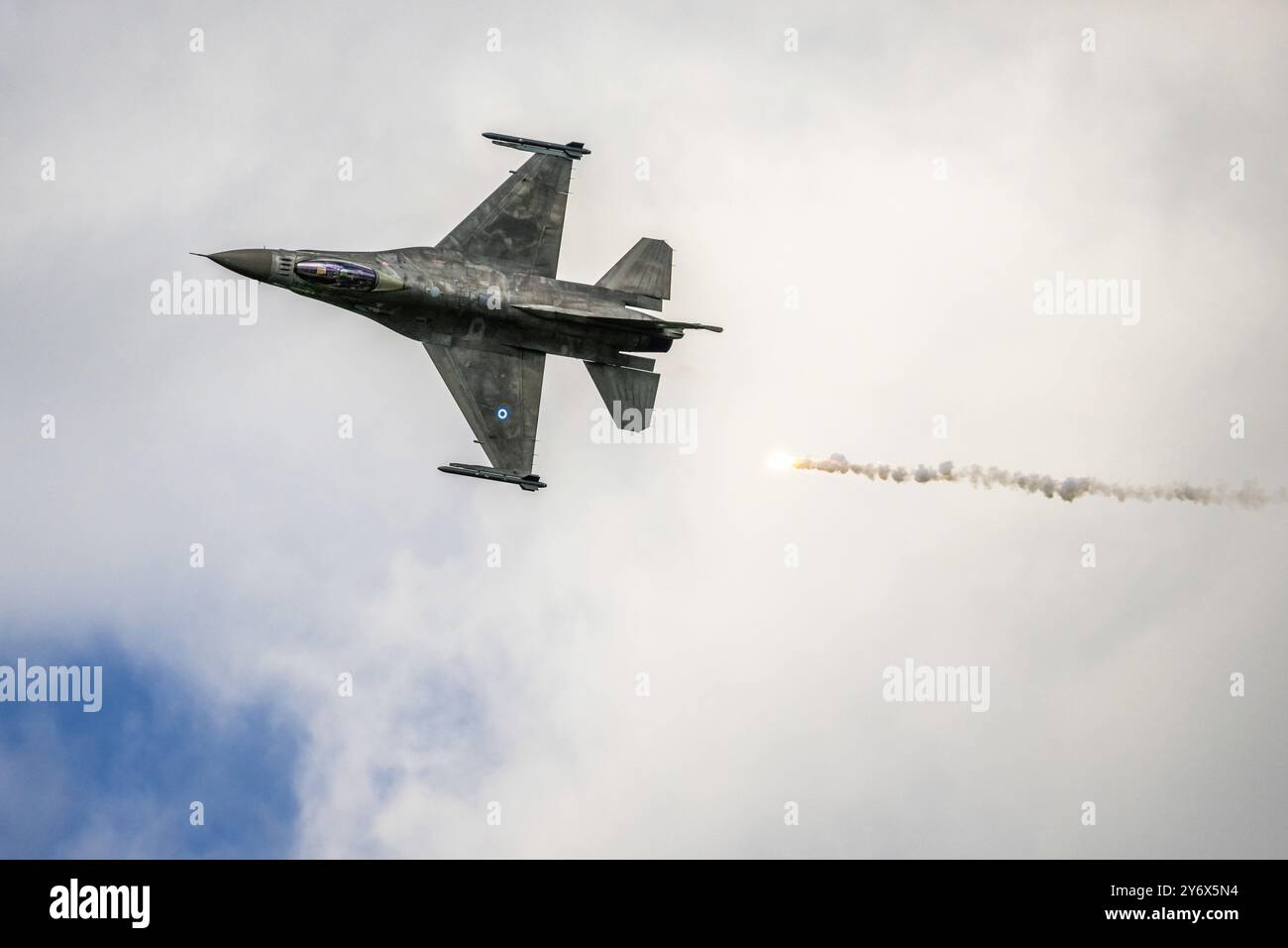 Zeltweg, Austria. 7 settembre 2024. L'aereo greco F-16 Fighting Falcon dell'Aeronautica militare si esibisce durante l'Airpower International 2024, il più grande spettacolo aereo d'Europa. (Credit Image: © Andrej Tarfila/SOPA Images via ZUMA Press Wire) SOLO PER USO EDITORIALE! Non per USO commerciale! Foto Stock