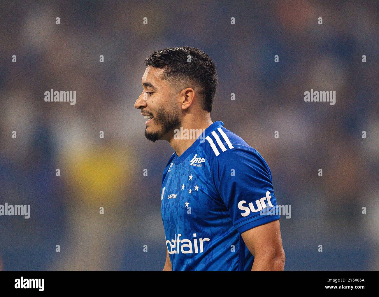 Belo Horizonte, Brasile. 26 settembre 2024. Guglielmo di Cruzeiro sorride durante la partita di andata e ritorno dei quarti di finale tra il brasiliano Cruzeiro e il Paraguay Libertad of Copa Sudamericana 2024, allo stadio Mineirao, a Belo Horizonte, Brasile, il 26 settembre 2024. Foto: Gledston Tavares/DiaEsportivo/Alamy Live News crediti: DiaEsportivo/Alamy Live News Foto Stock