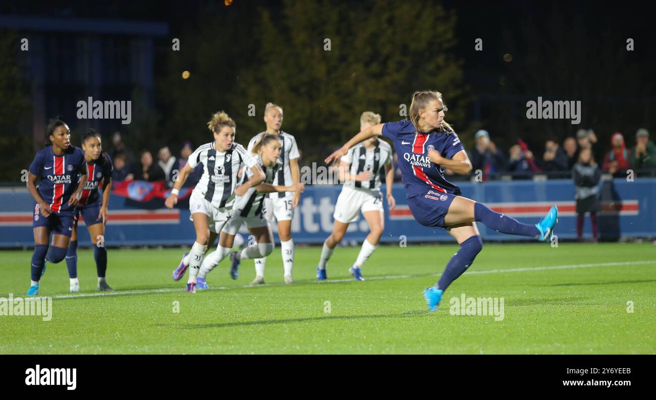 Romée Leuchter (17) ha segnato durante le partite di qualificazione della UEFA Women Champions League 2 tra Paris Saint Germain e Juventus a Parigi, Francia (Constance Bugaut/SPP) crediti: SPP Sport Press Photo. /Alamy Live News Foto Stock