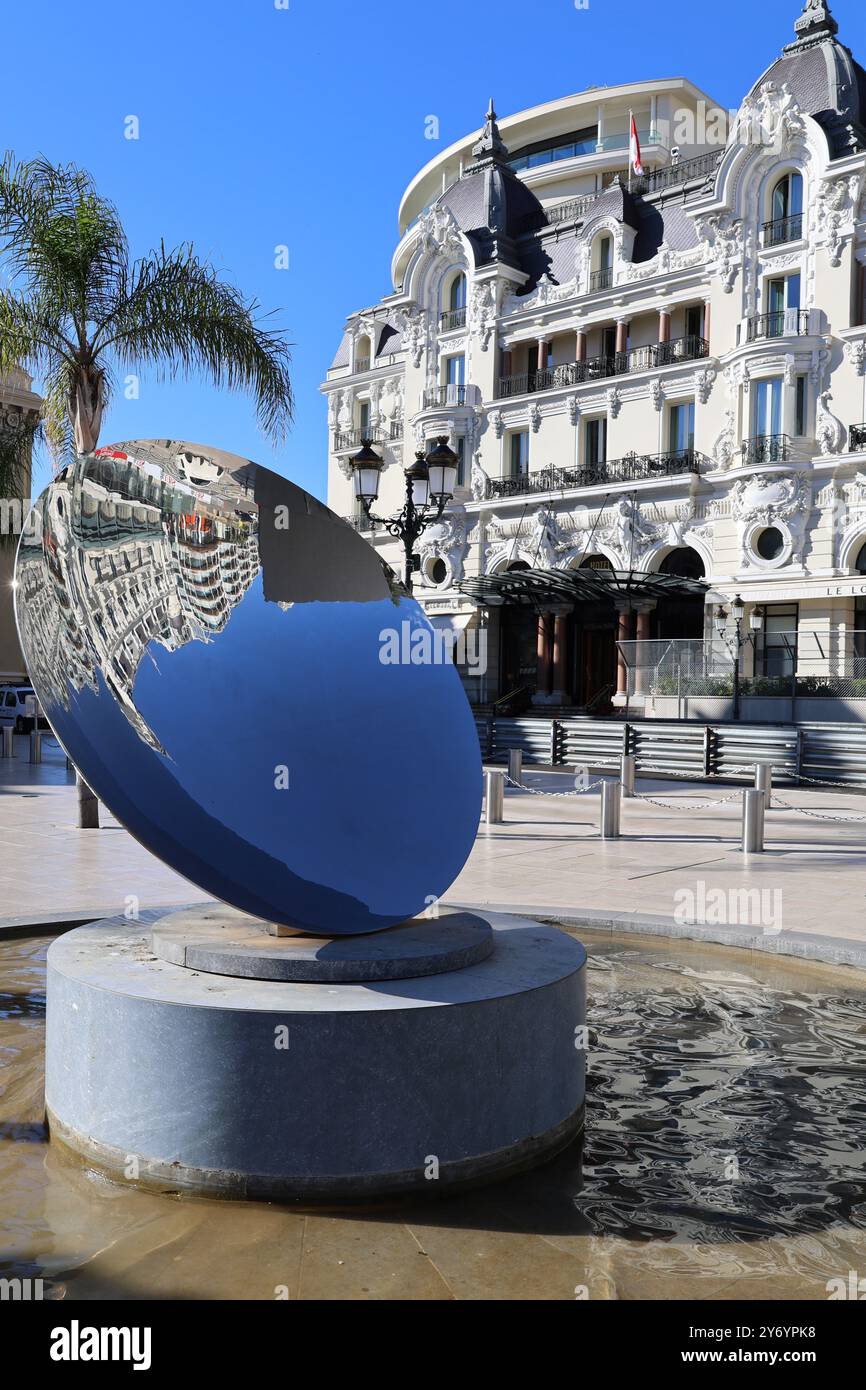 Piazza del Casinò. Place du Casino. Monaco. Fontana del piattino d'argento.2 Foto Stock