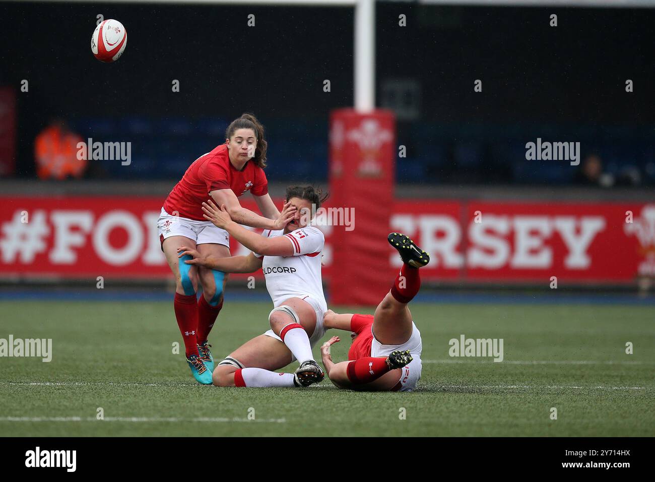 Cindy Nelles del Canada donne in azione. Galles donne contro Canada donne rugby, internazionale autunnale al Cardiff Arms Park di Cardiff, novembre 2018. pic di Foto Stock