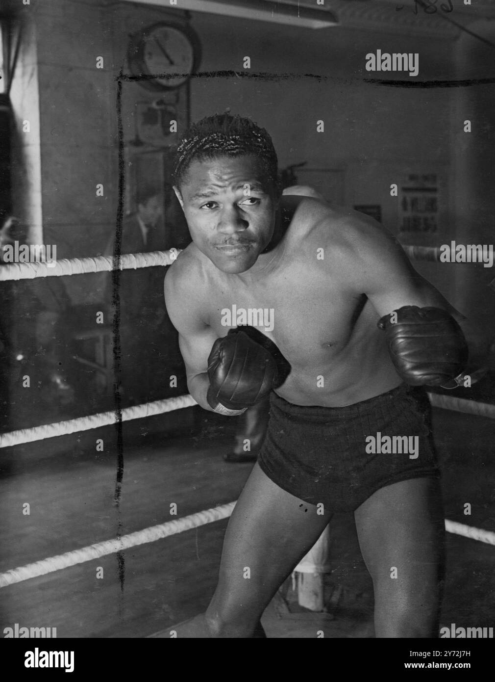 Lloyd Marshall, un incrociatore di 31 anni arrivato dall'America la settimana scorsa, si sta preparando per il suo prossimo combattimento con Freddie Mills ad Harringay il 3 giugno Gestito dal noto Johnny Rogers, Marshall ha combattuto combattendo i migliori combattenti della sua classe in America negli ultimi 10 anni. - 19 maggio 1947 Foto Stock