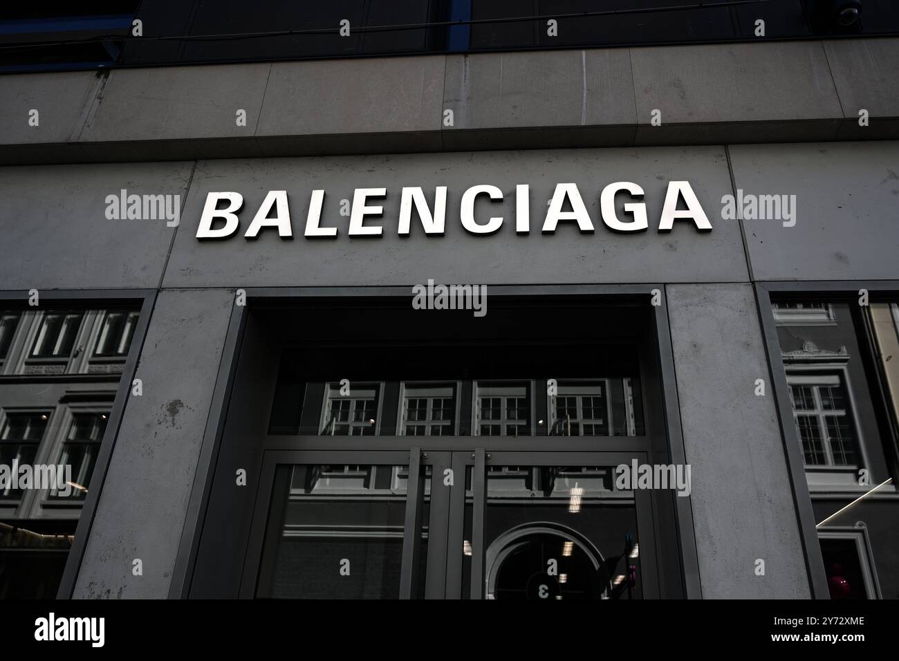 Copenaghen, Danimarca - 1 agosto 2024: Negozio Balenciaga a Copenaghen. Foto Stock