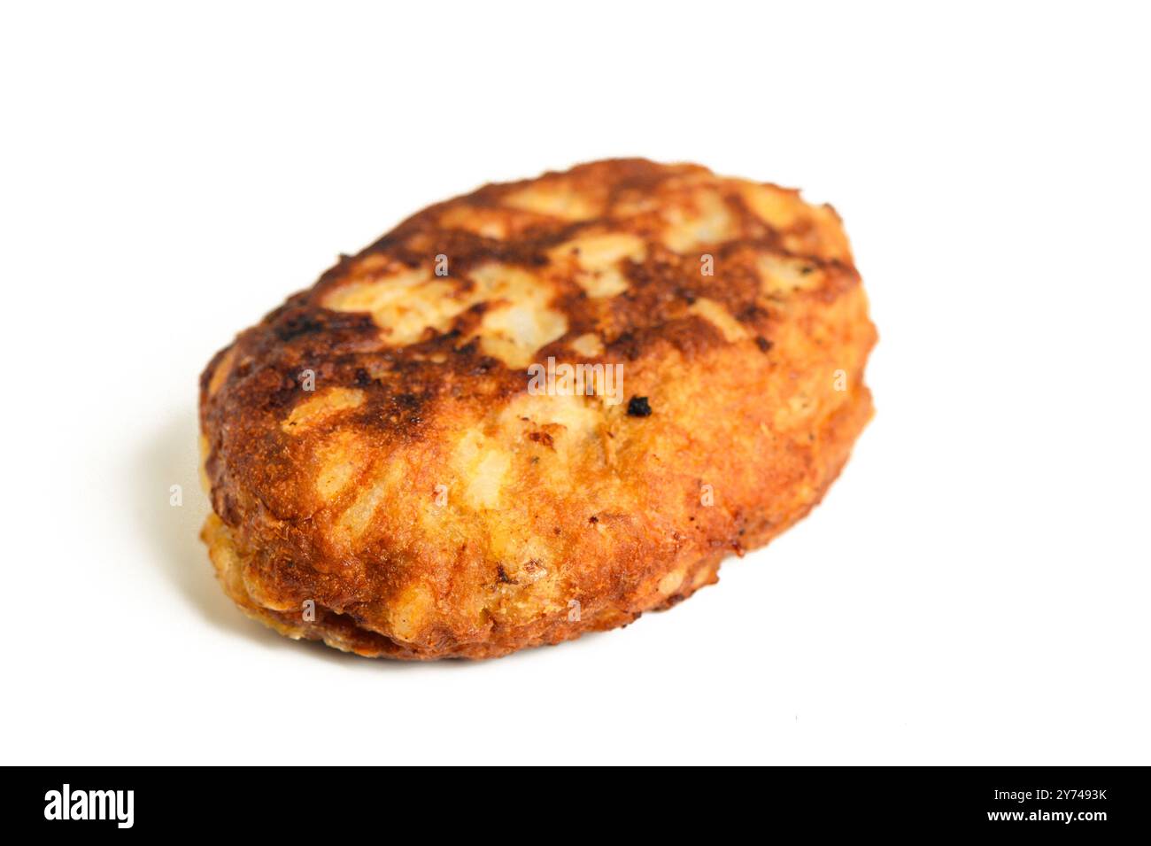 Cotoletta impanata fritta isolata su sfondo bianco Foto Stock