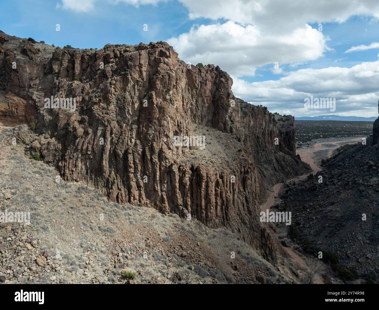 Diablo Canyon nel deserto sud-occidentale tra Santa Fe e Albuquerque, New Mexico Foto Stock