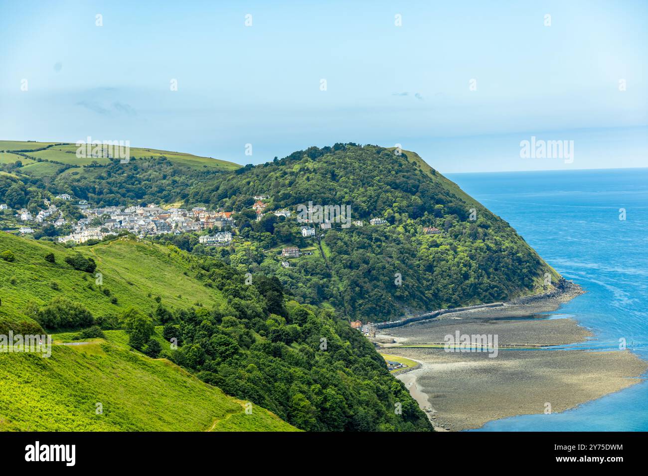Viaggiando attraverso la splendida campagna britannica sulla costa del Devon settentrionale - Regno Unito Foto Stock