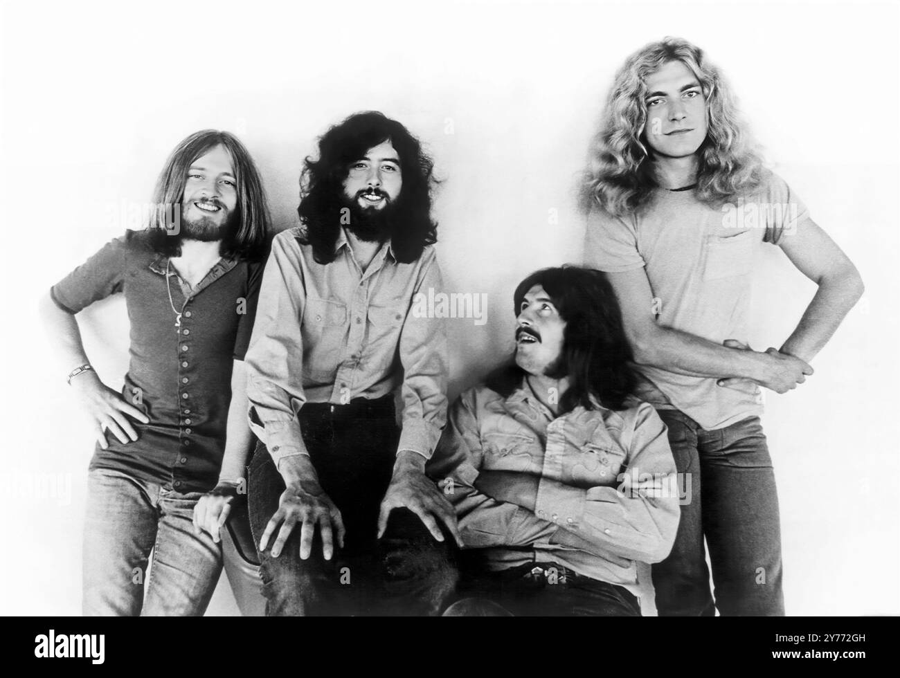 Zeppelin LED. Ritratto della rock band inglese, LED Zeppelin, foto promozionale, 1971. Da sinistra a destra: Il bassista John Paul Jones, il chitarrista Jimmy Page, il batterista John Bonham e il cantante Robert Plant. Foto Stock