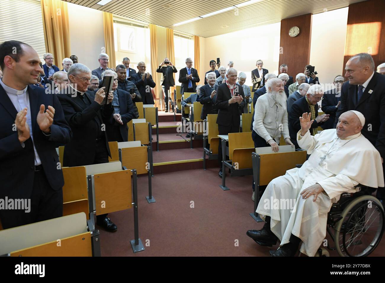 **NO LIBRI** Belgio, 2024/9/28.Papa Francesco durante l'incontro privato con i Gesuiti a Lovanio-la-Neuve Fotografia dei MEDIA VATICANI/Catholic Press Photo Foto Stock