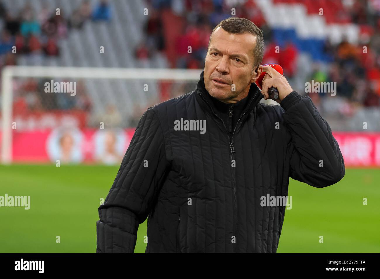 Lothar Matthaeus vor dem Spiel, FC Bayern Muenchen vs. Bayer 04 Leverkusen , Fussball, Bundesliga, 5. Spieltag, Saison 24/25, 28.09.2024, LE NORMATIVE DFL VIETANO QUALSIASI USO DI FOTOGRAFIE COME SEQUENZE DI IMMAGINI, foto: Eibner-Pressefoto/Jenni Maul Foto Stock