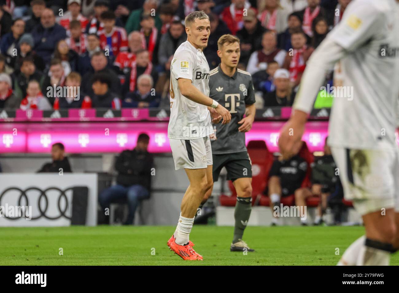 Florian Wirtz (Bayer 04 Leverkusen, 10), FC Bayern Muenchen vs. Bayer 04 Leverkusen , Fussball, Bundesliga, 5. Spieltag, Saison 24/25, 28.09.2024, LE NORMATIVE DFL VIETANO QUALSIASI USO DI FOTOGRAFIE COME SEQUENZE DI IMMAGINI, foto: Eibner-Pressefoto/Jenni Maul Foto Stock