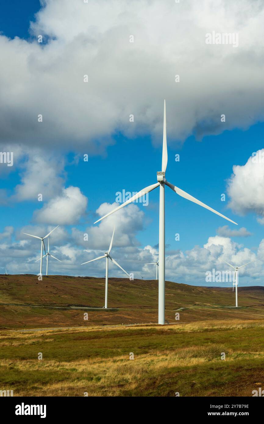 Viking Wind Farm, costituito da 103 turbine eoliche costruite da SSE sulla terraferma delle Shetland dal 2020 e completate nel 2024 Foto Stock