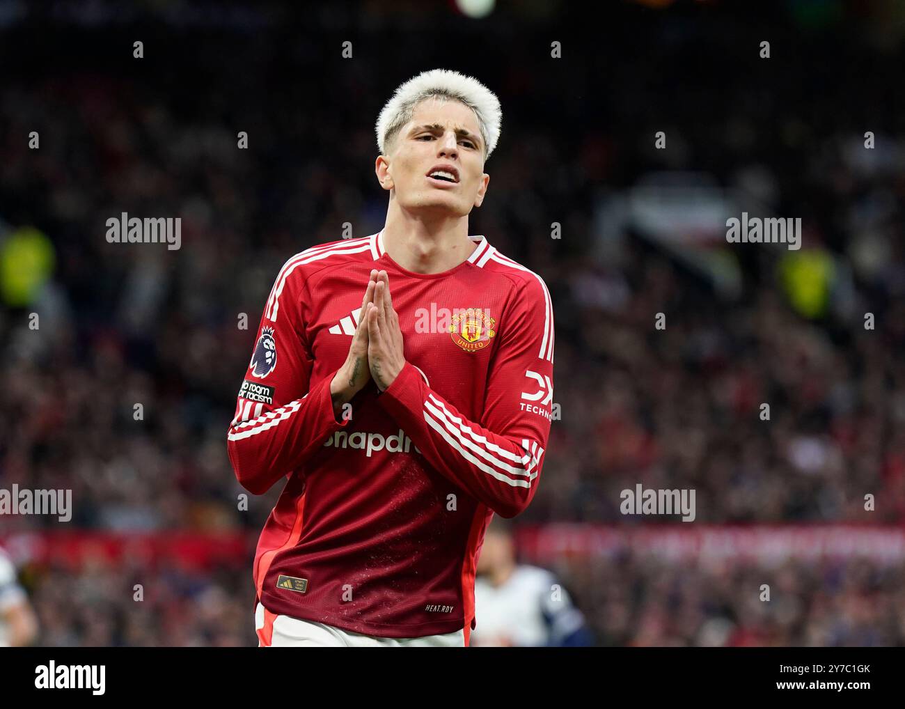 Manchester, Regno Unito. 29 settembre 2024. Alejandro Garnacho del Manchester United pregando per un intervento divino durante la partita di Premier League all'Old Trafford, Manchester. Il credito per immagini dovrebbe essere: Andrew Yates/Sportimage Credit: Sportimage Ltd/Alamy Live News Foto Stock