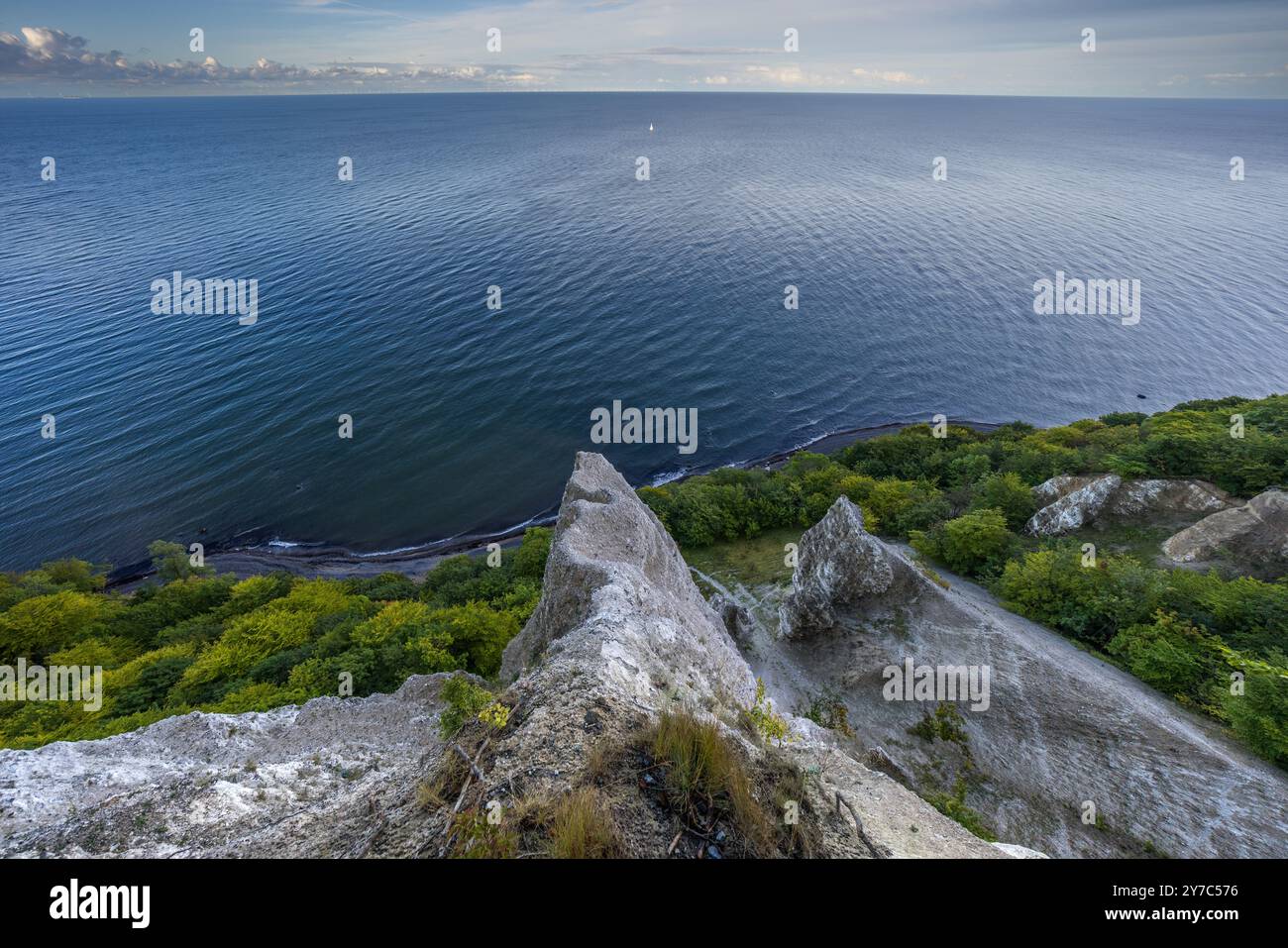 Vista del Königsstuhl dal Victoria View sull'isola di Rügen. Hochuferweg Sassnitz–Königsstuhl, Sassnitz, Meclemburgo-Vorpommern, Germania Foto Stock