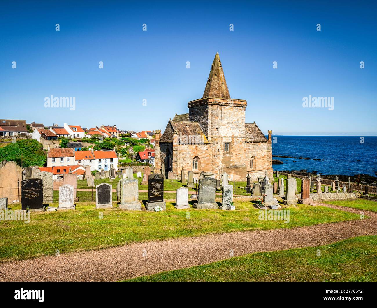 20 maggio 2024: St Monans, Fife, Scozia - St Monans Auld Kirk, una chiesa parrocchiale del XIV secolo nell'East Neuk di Fife, Scozia. Foto Stock