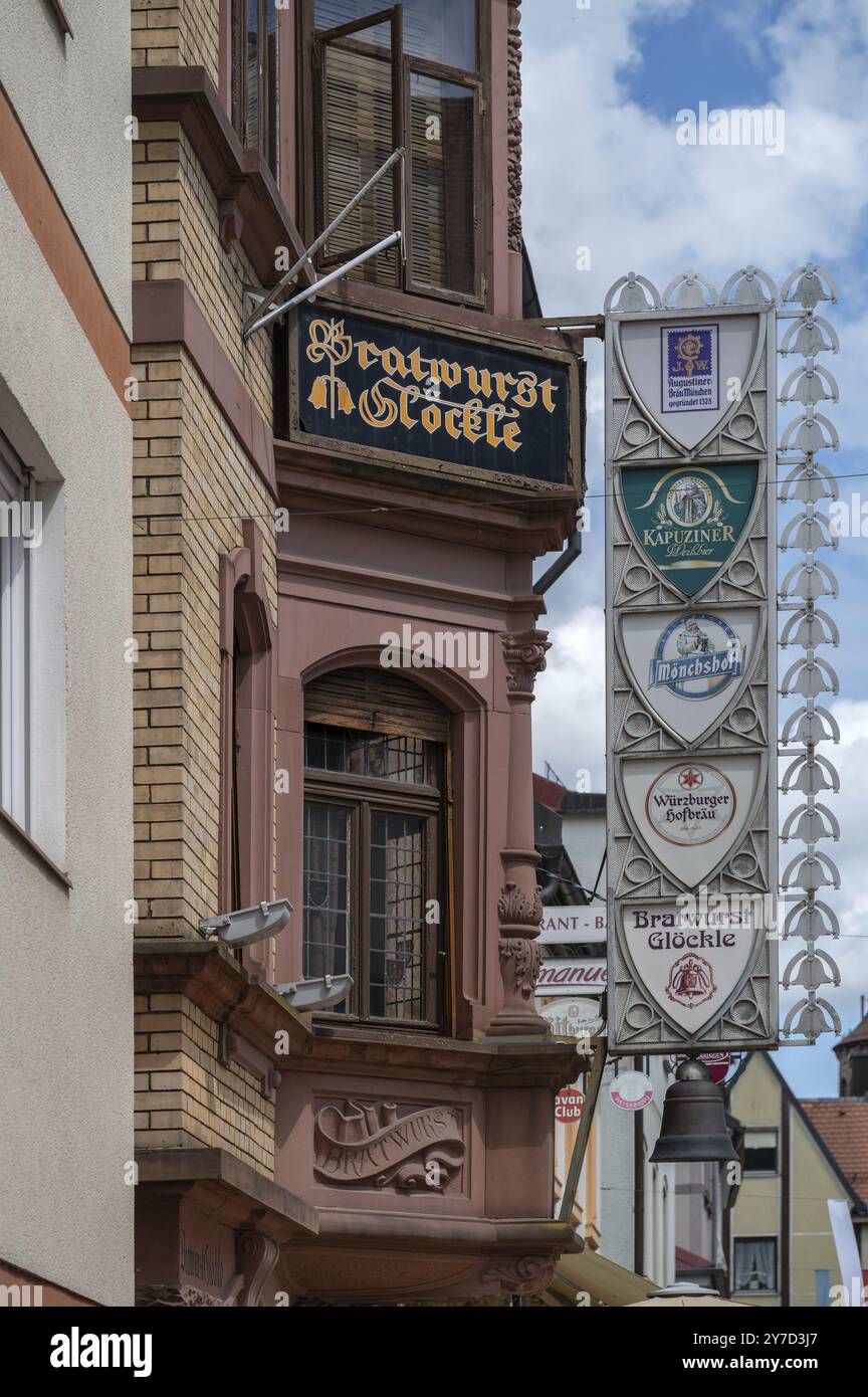 Segno nasale del Bratwurst Gloeckle inn, Neo-Renaissance, 1899, Bad Kissingen, bassa Franconia, Baviera, Germania, Europa Foto Stock