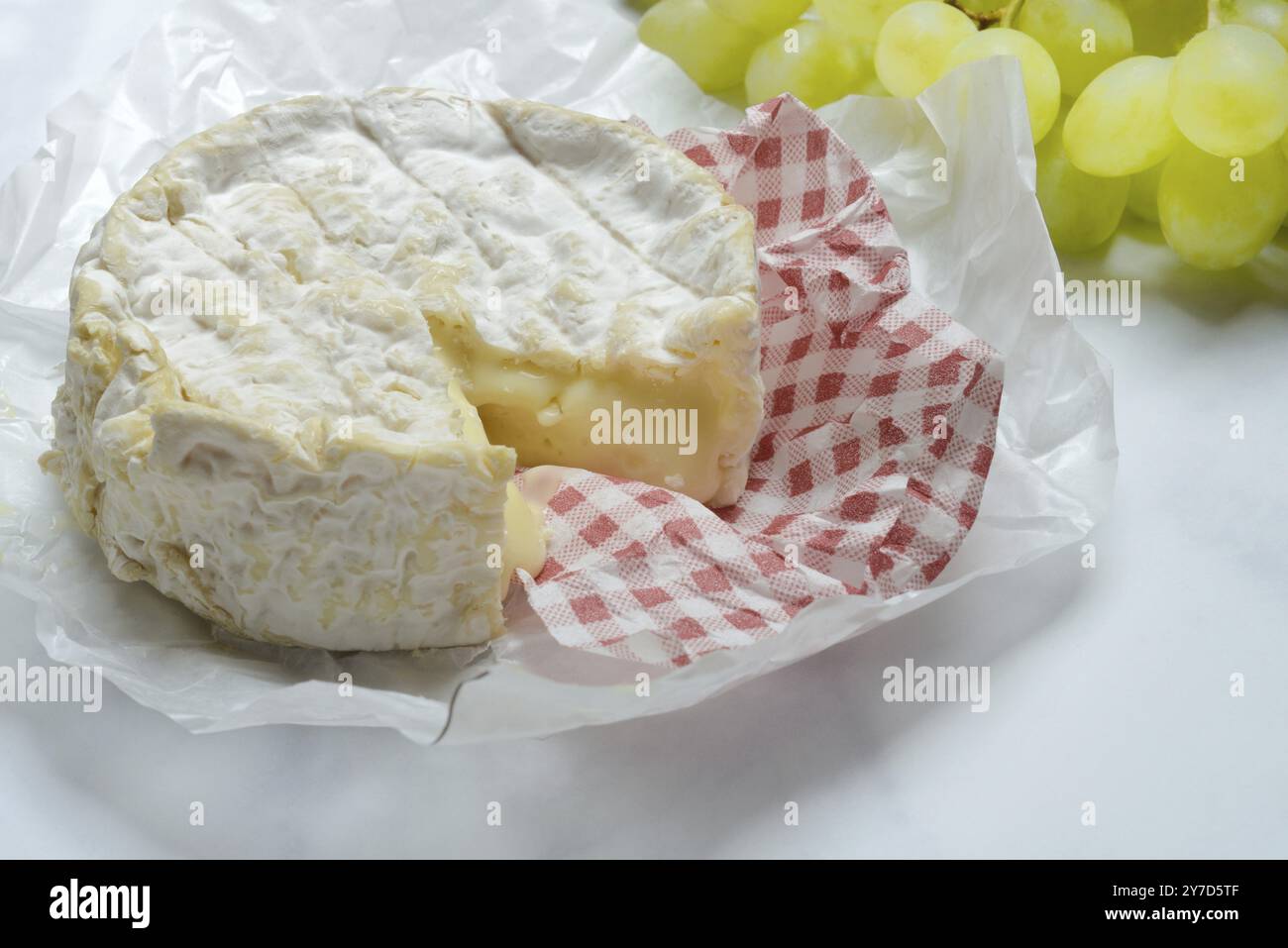 Camembert francese, formaggio a fette Foto Stock