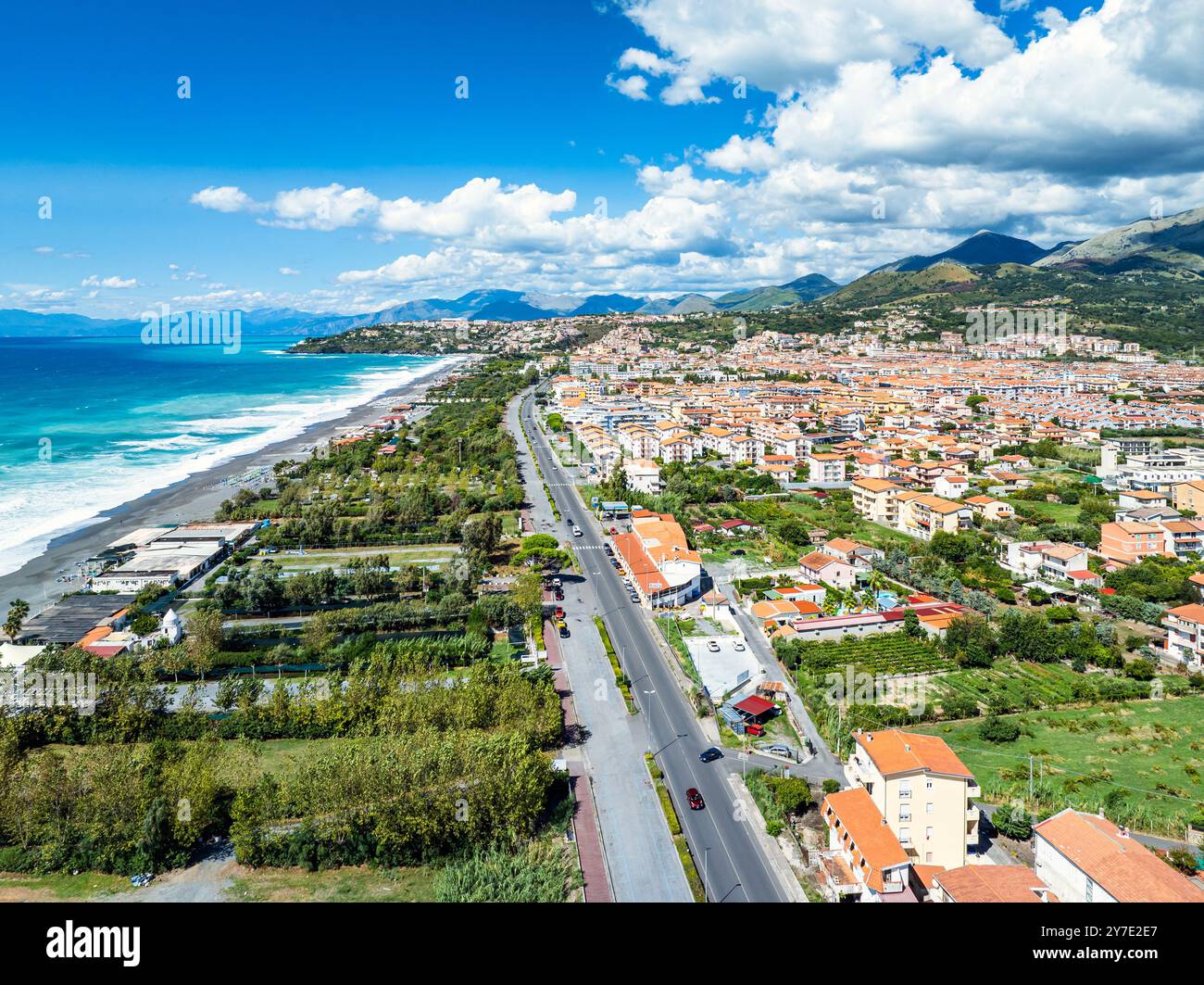 Scalea da un drone, Cosenza, Calabria, Italia Foto Stock