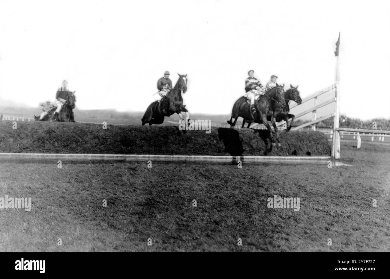 Liverpool Aintree The Grand National Steeplechase 1921, Un record di 35 cavalli prese parte con Shaun Spadah che vinse £ 7.000 per i suoi proprietari Foto Stock