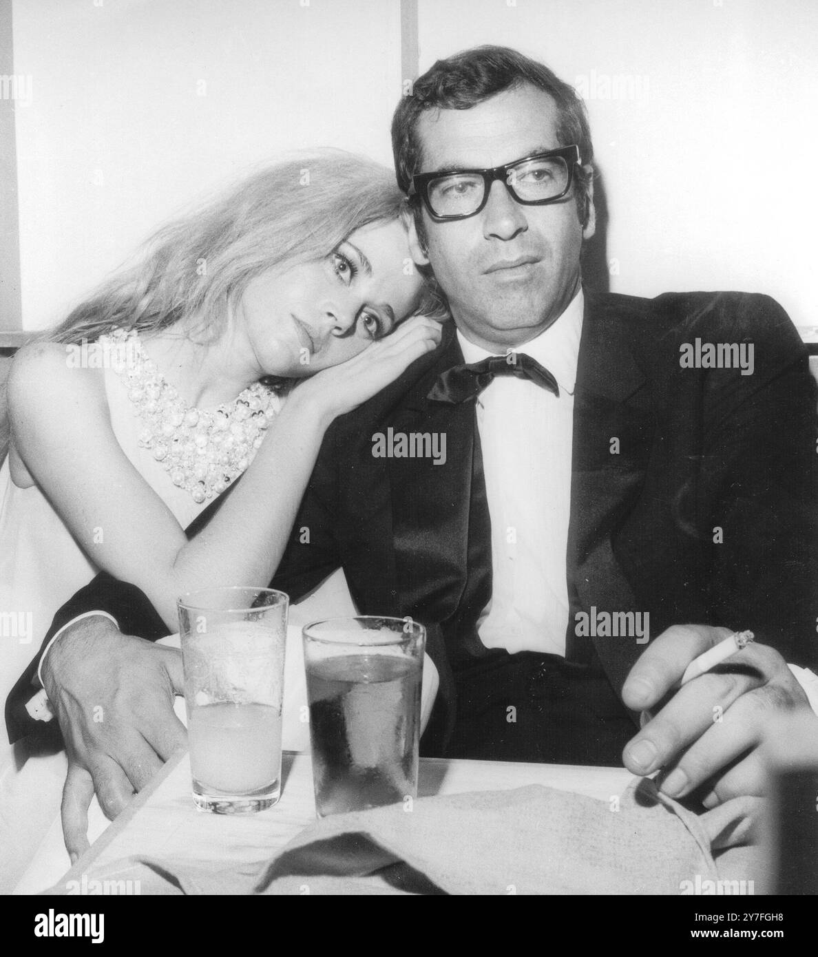 Roger Vadim con sua moglie Jane fonda partecipa alla sontuosa festa al Calergi Palace, 400 anni, sul Canal grande. 28 Mostra del Cinema di Venezia, Italia - 11 settembre 1967 Foto Stock