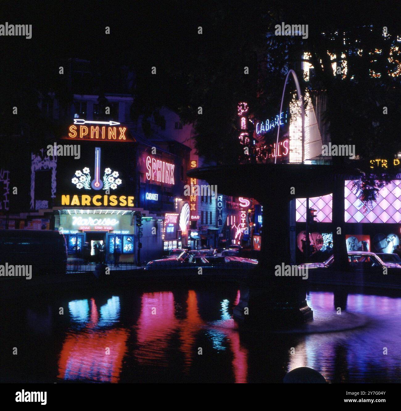 Parigi, Place Pigalle, Monmartre Foto Stock