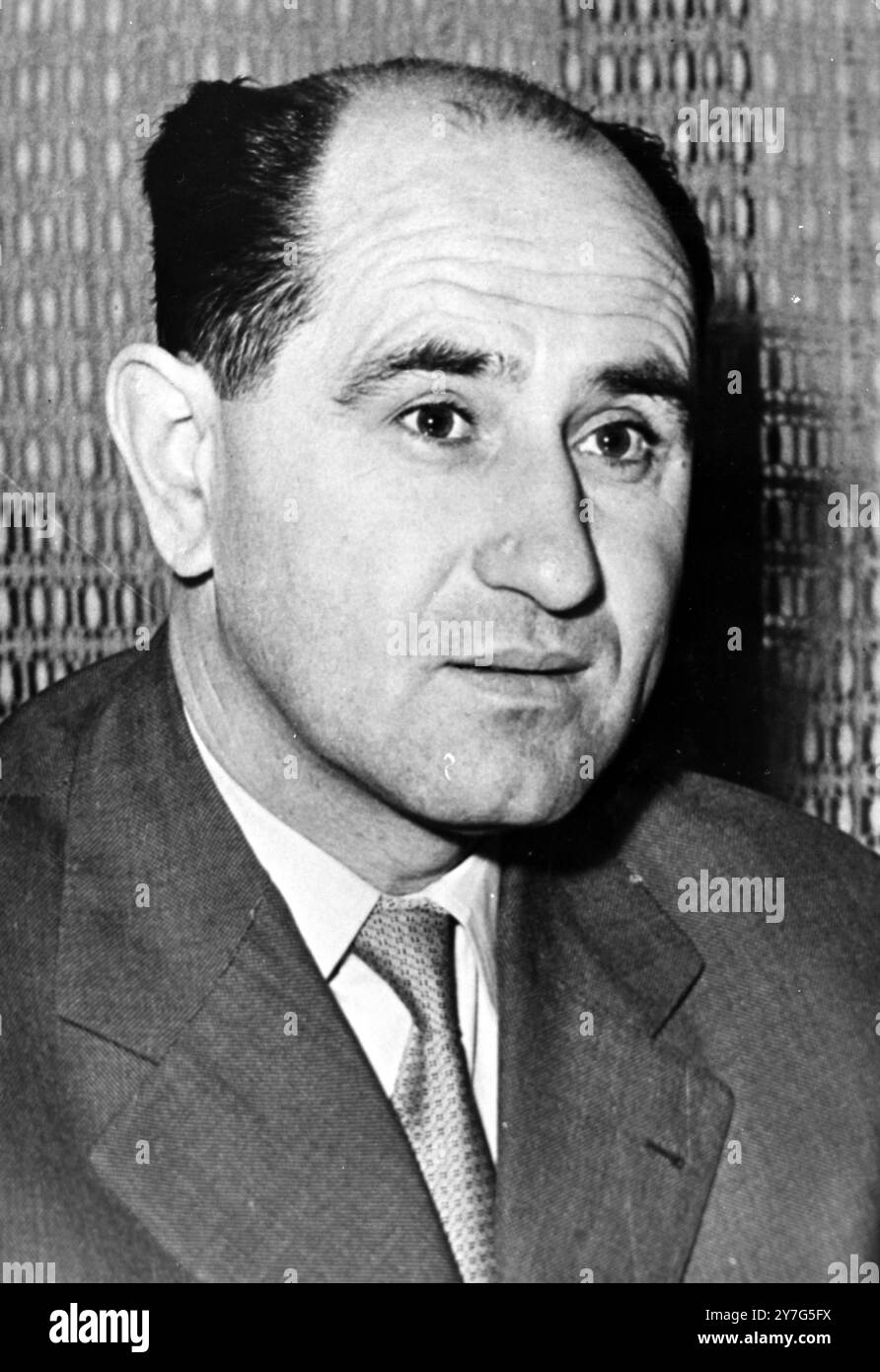 MIKA SHPILJAK A BELGRADO; 30 DICEMBRE 1964 Foto Stock