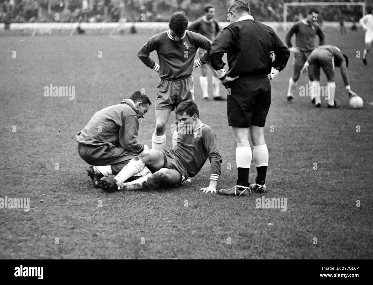 IL CALCIATORE JOHN HOLLINS HA INFORTUNATO CHELSEA CONTRO EVERTON A LONDRA / ; 14 NOVEMBRE 1964 Foto Stock