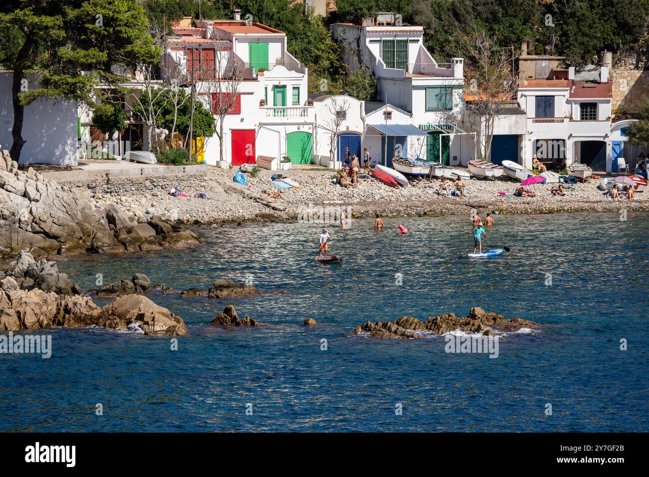 Tipiche case di pescatori, Cala S'Alguer, Palamós, Girona, Catalogna, Spagna. Foto Stock