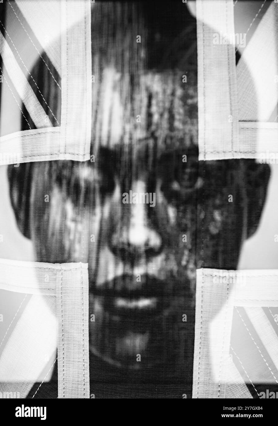 Nella fotocamera la doppia esposizione non viene eseguita in photoshop. Bandiera di Unione con faccia posizionata in posizione bilanciata. Foto Stock
