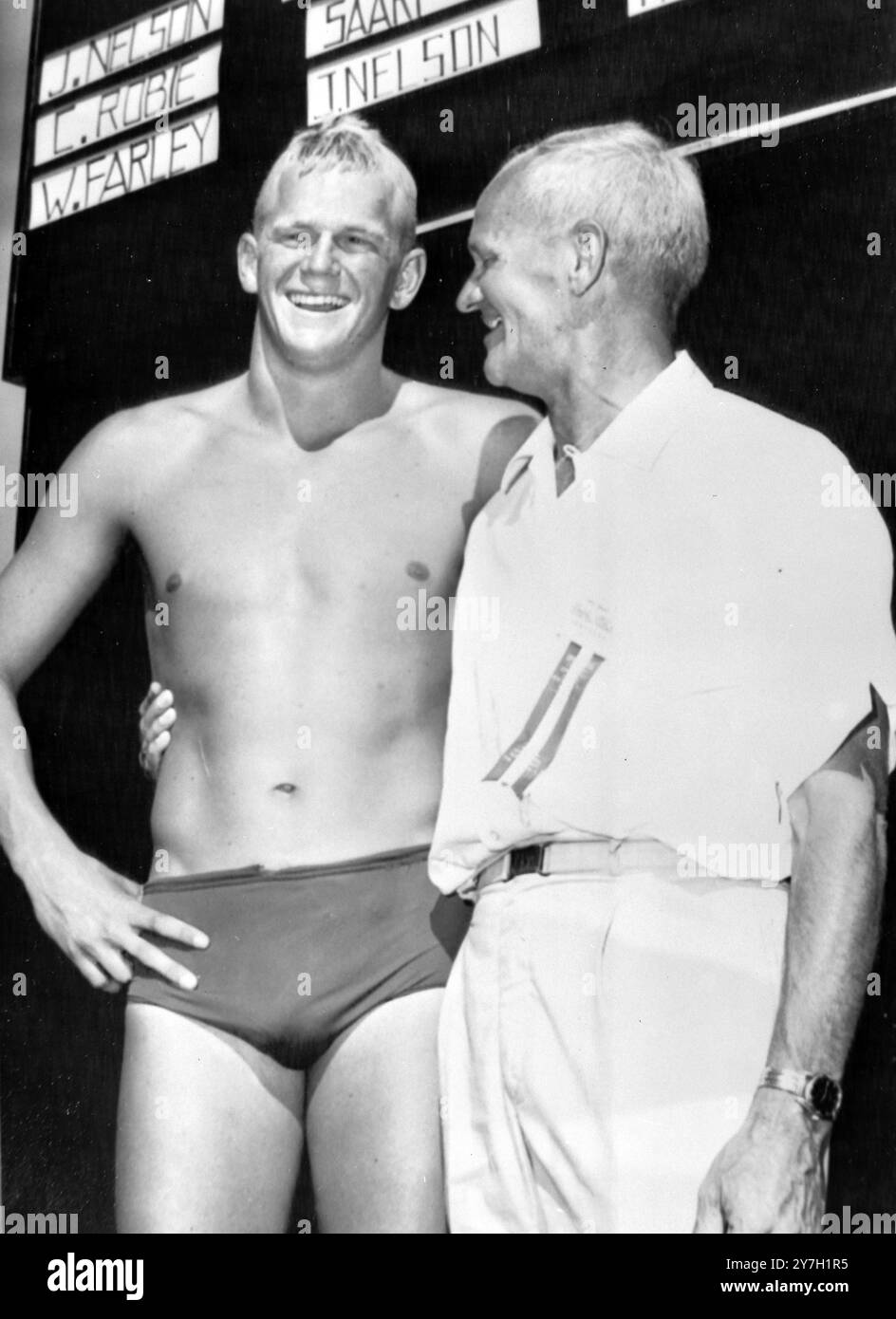 SWATING FREESTYLE OLYMPIC TRIALS CON ROY SAARI A NEW YORK; 3 SETTEMBRE 1964 Foto Stock