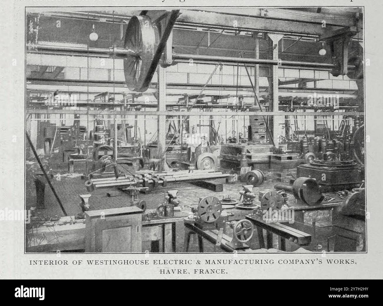 Vista interna della Westinghouse Electric & Manufacturing Co Havre, Francia dall'articolo GEORGE WESTINGHOUSE INVENTOR, ORGANIZZATORE E DIRETTORE di Walter M. McFarland della rivista Engineering dedicato al progresso industriale volume XX 1900 - 1901 The Engineering Magazine Co Foto Stock