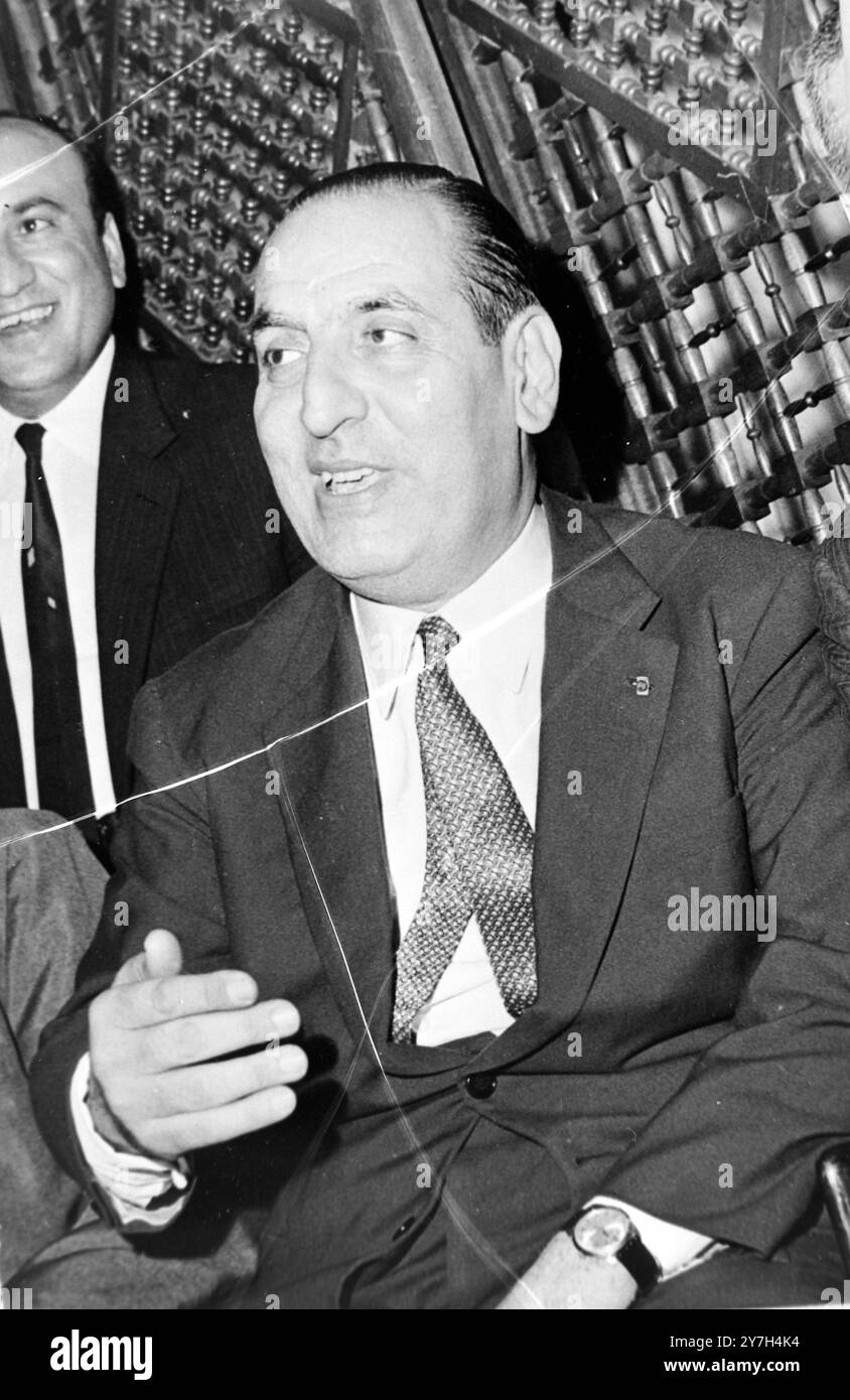 CHARLES HELOU PRESIDENTE LIBANESE A BEIRUT / ; 18 AGOSTO 1964 Foto Stock