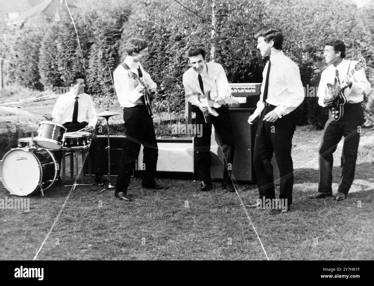 THE MINETS POP MUSIC GROUP PETER GLOSSOP, ASHTON D'MELLOW, JOHNNY STEMP, HARRY KOTCHIE E GEORGE WARNE A LONDRA / ; 30 LUGLIO 1964 Foto Stock