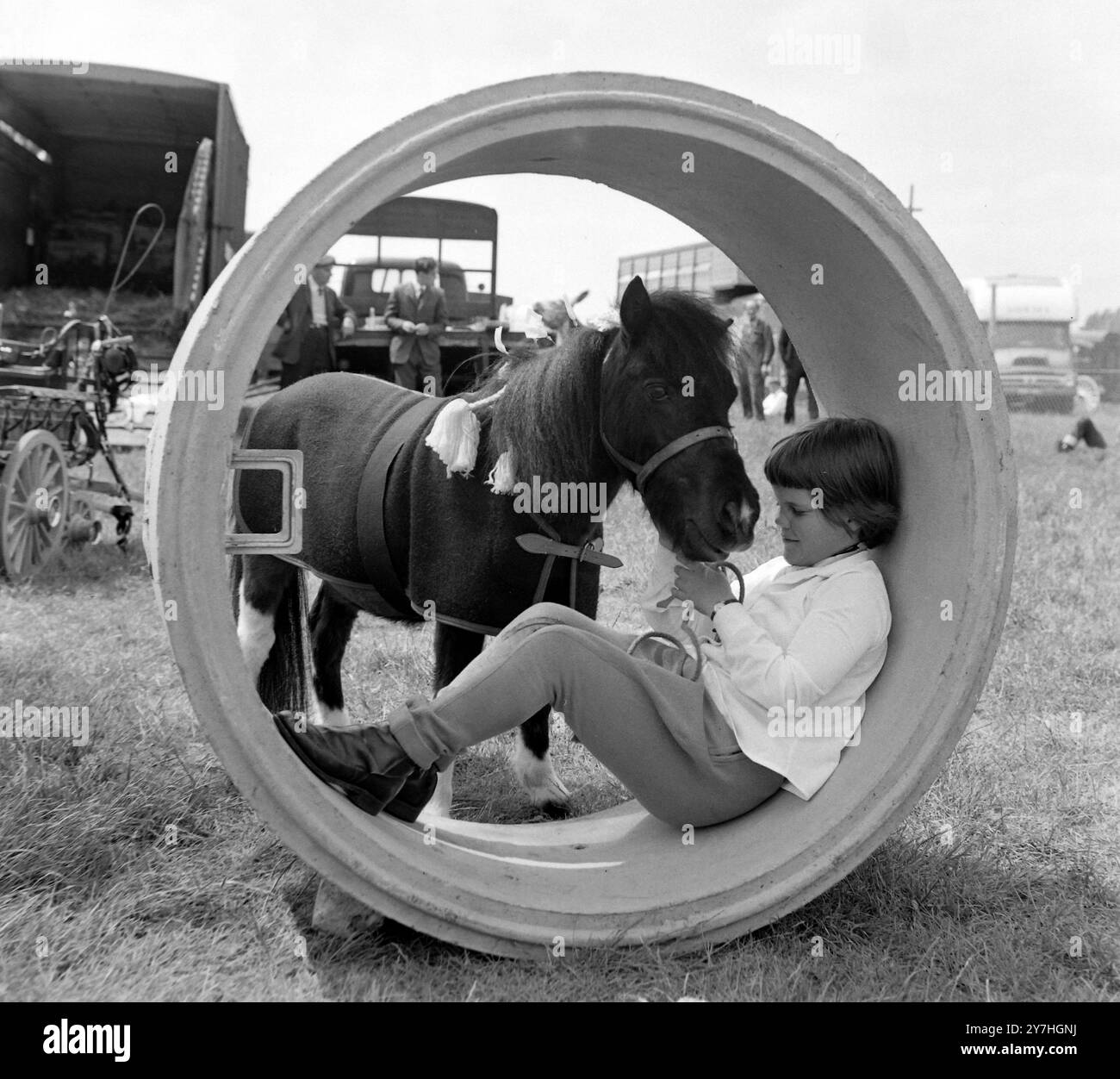 CAROL FEWSTER DI OTTO ANNI A RICHMOND / ; 11 GIUGNO 1964 Foto Stock