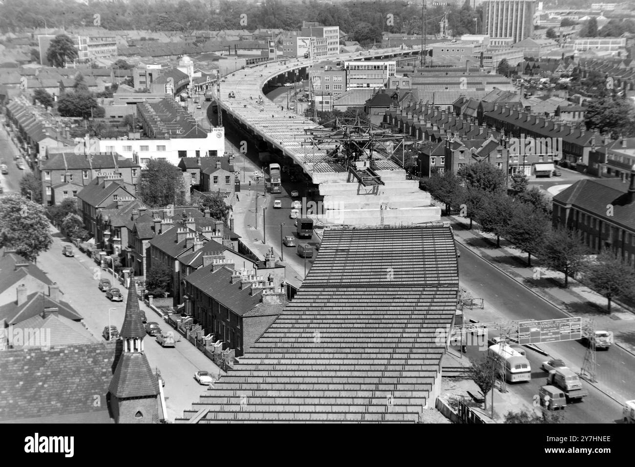 AUTOSTRADA M4 IN COSTRUZIONE A LONDRA; 13 MAGGIO 1964 Foto Stock