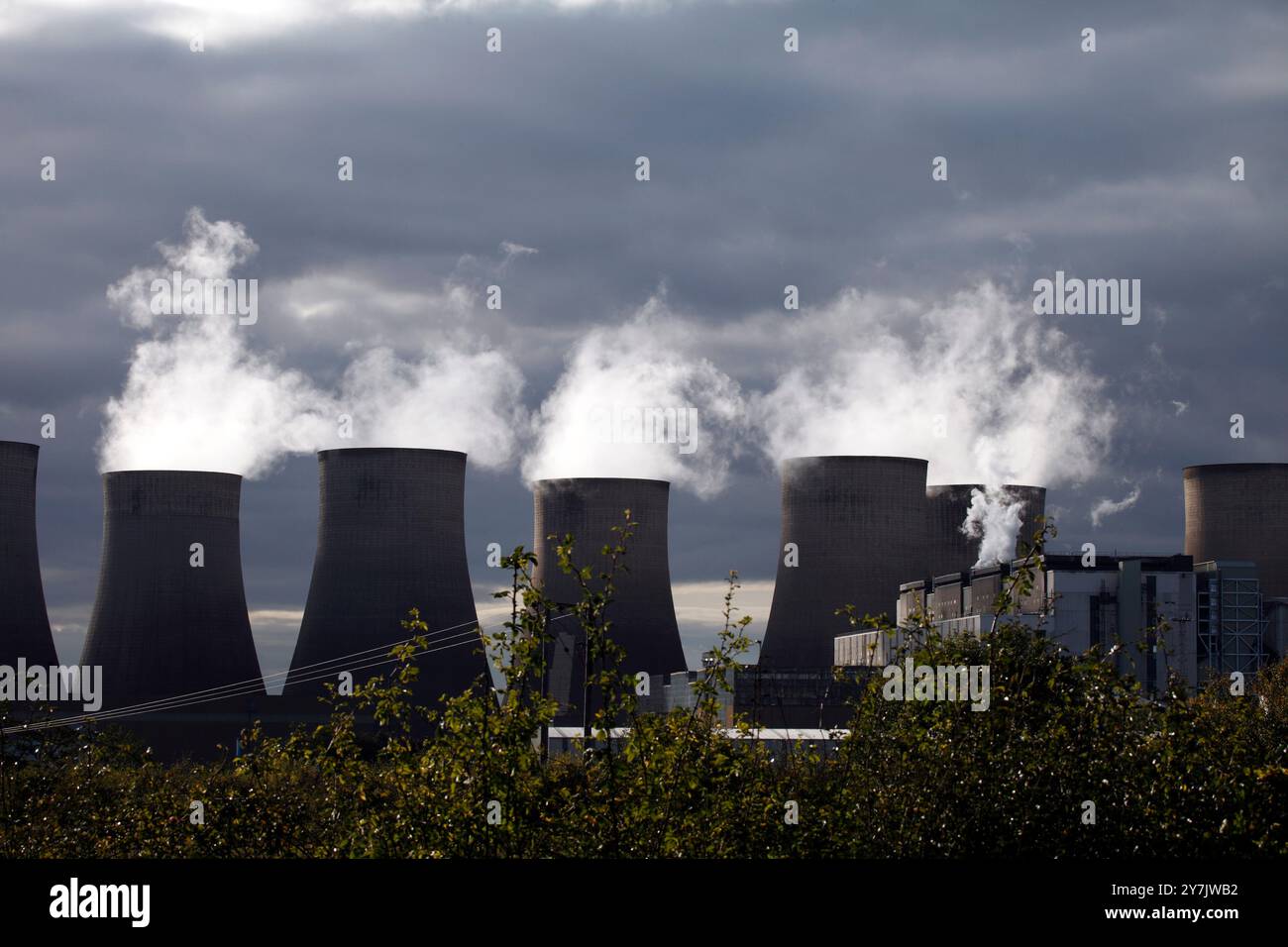La centrale elettrica a carbone di Ratcliffe-on-Soar chiude con esso l'ultimo turno di lunedì 30 settembre 2024. Centrale elettrica o centrale elettrica. Presa-29/09/2024 Foto Stock