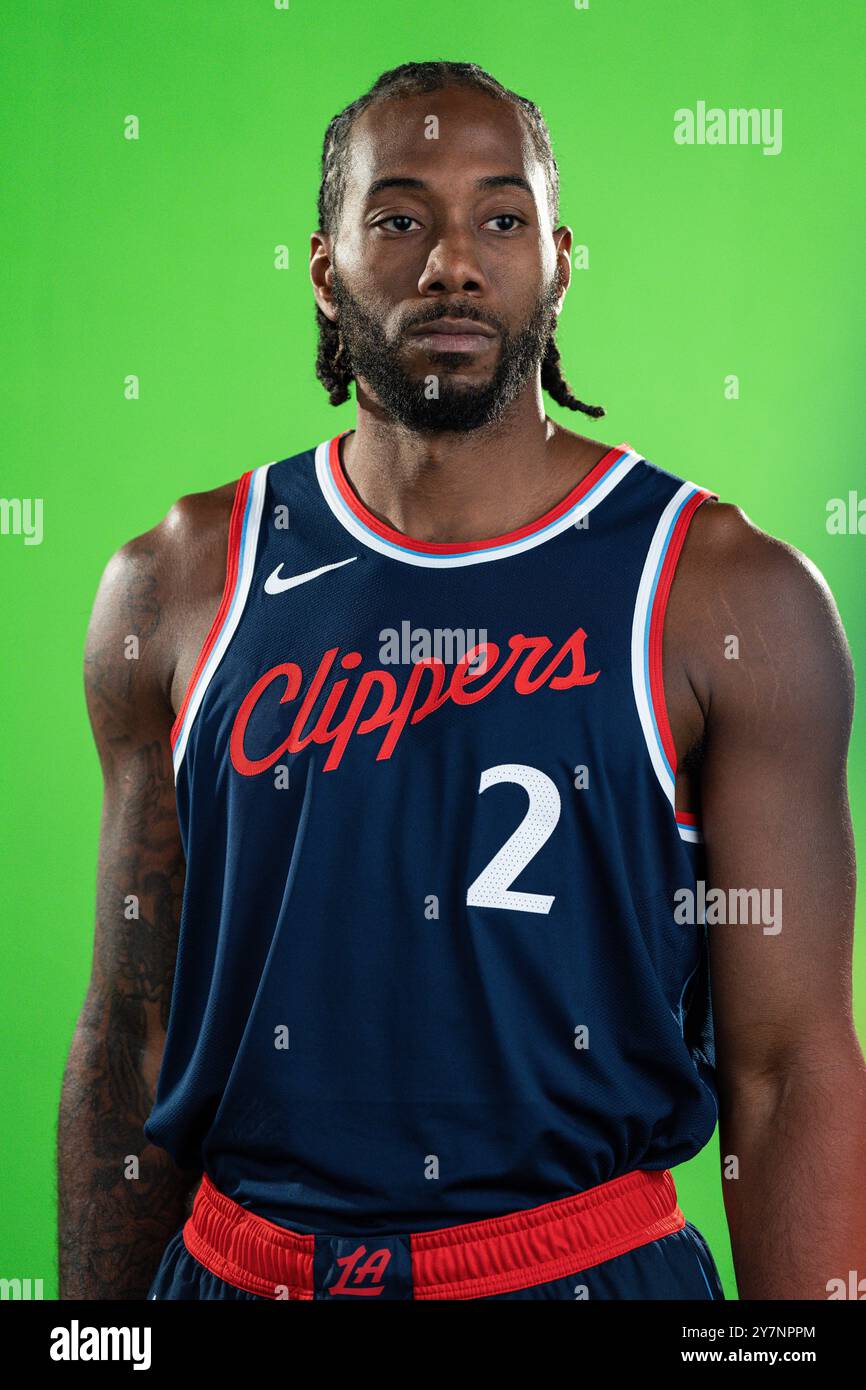 Kawhi Leonard (2) durante il Clippers Media Day, lunedì 30 settembre 2024, all'Intuit Dome, a Inglewood, CA. (Jon endow/Imag Foto Stock