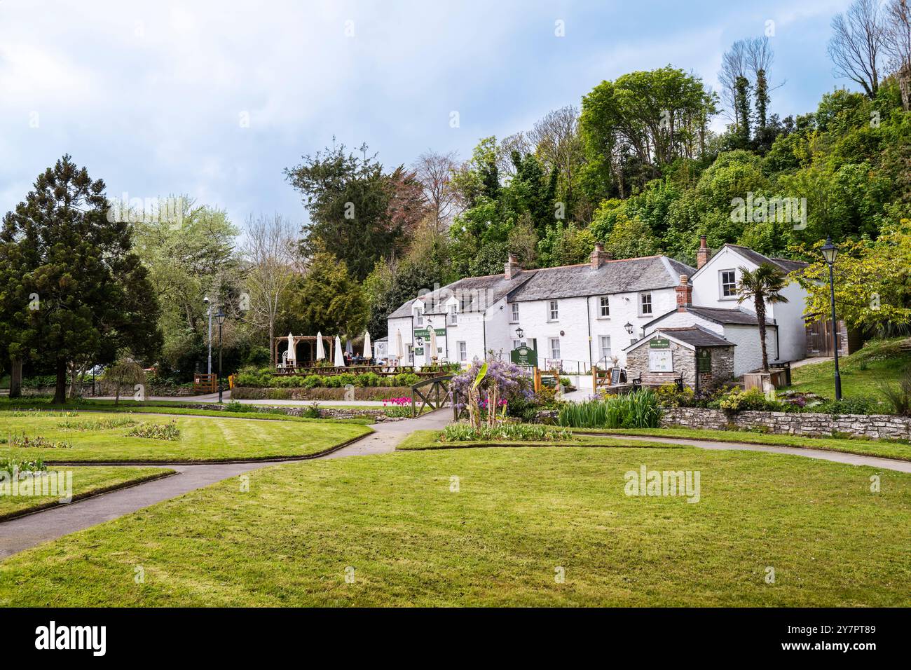 Il Newquay Heritage Museum cottages si trova negli storici e pluripremiati Trenance Gardens di Newquay, in Cornovaglia, nel Regno Unito. Foto Stock