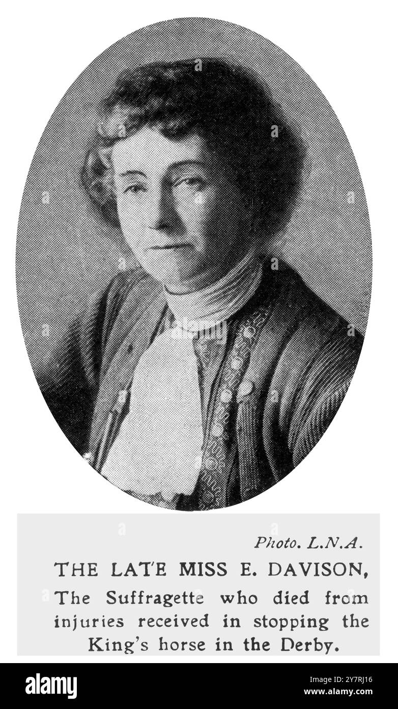 LA DEFUNTA SIGNORINA EMILY DAVISONThe Suffragette, morta a causa delle ferite ricevute nel fermare il cavallo di re Giorgio V Anmer nel Derby di Epsom il 4 giugno 1913. 14 giugno 1913 Foto Stock