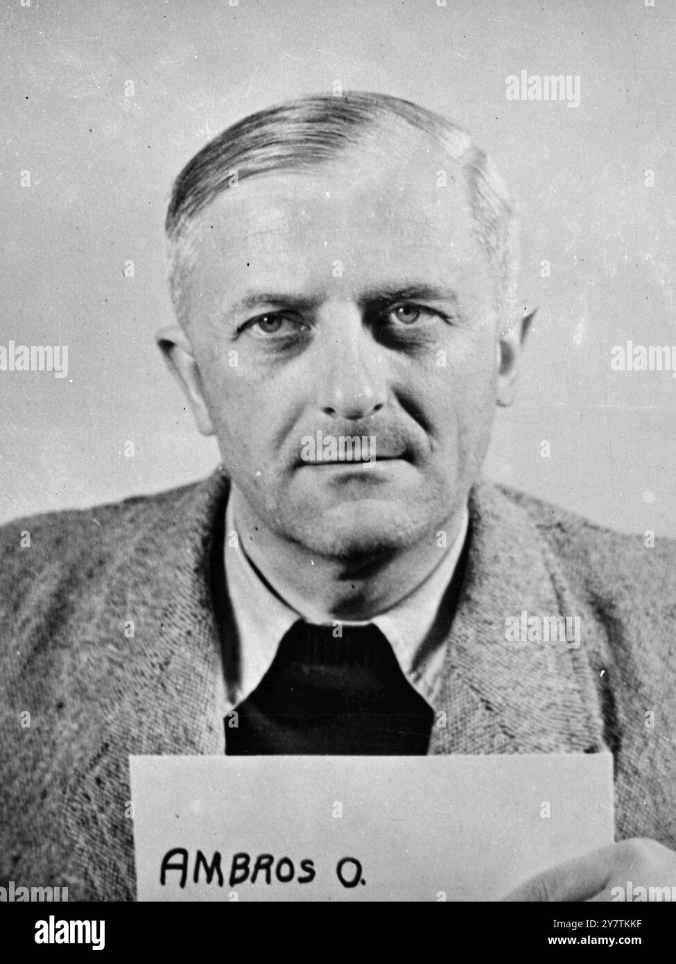 Otto Ambros in attesa di processo al processo NurembergIG Farben 1947 Foto Stock