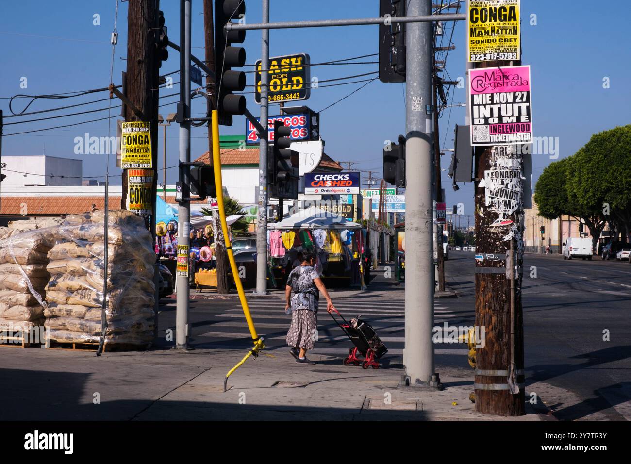 Incrocio tra Olympic e Central. Centro di Los Angeles, California, Stati Uniti d'America Foto Stock