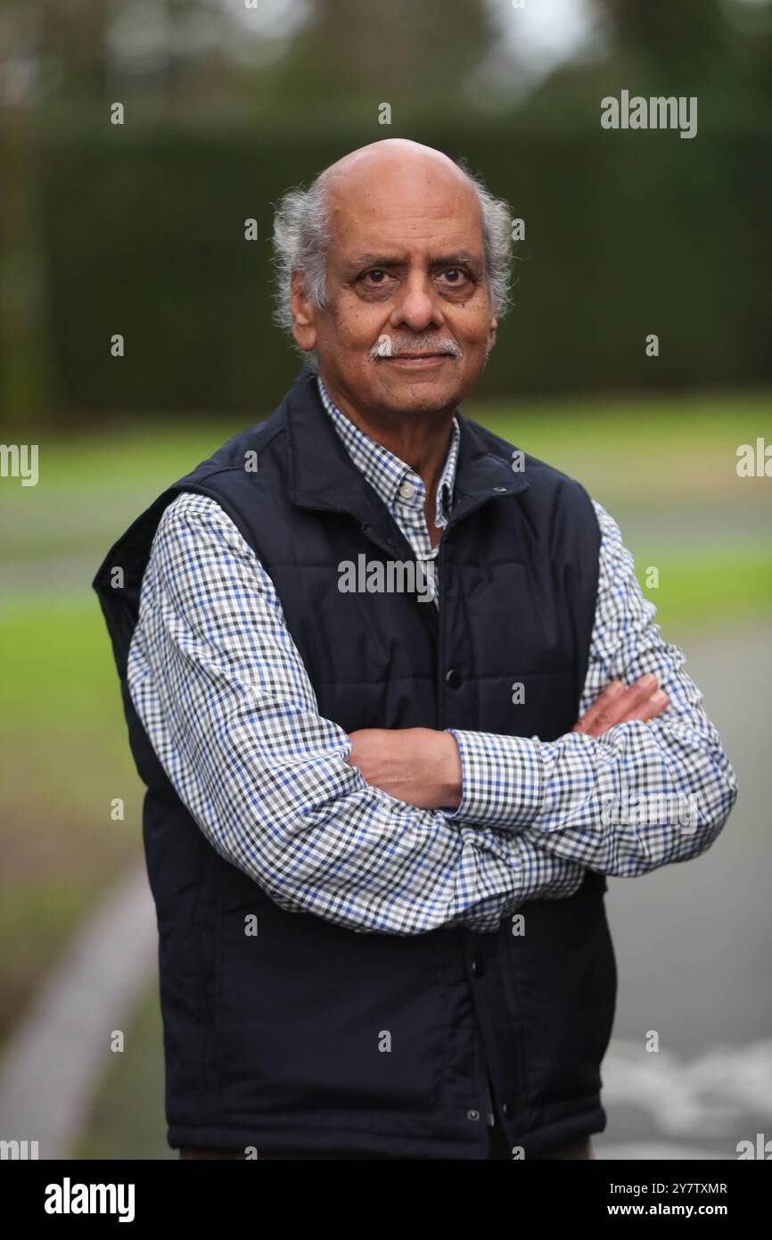 Foto del fascicolo del 27/12/20, del pensionato Vinod Bajaj, che ha detto che il governo sta "fallendo” gli anziani, con un deficit di quasi 40 euro a settimana nella pensione statale. Il 74enne che vive a Limerick ha detto che il governo deve definire un piano pensionistico chiaro per gli anni a venire. Data di pubblicazione: Martedì 1 ottobre 2024. Foto Stock